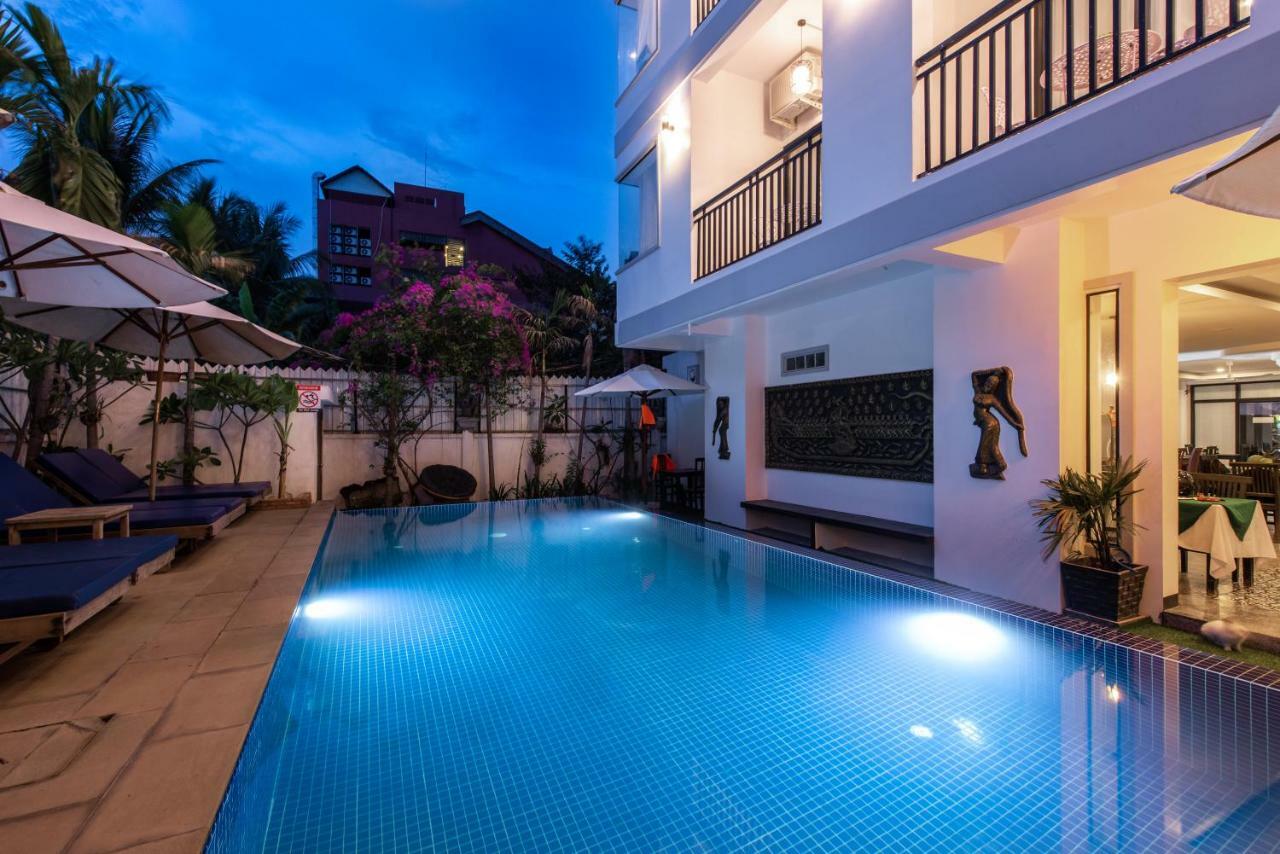 The Unique Angkor Villa Siem Reap Exteriör bild