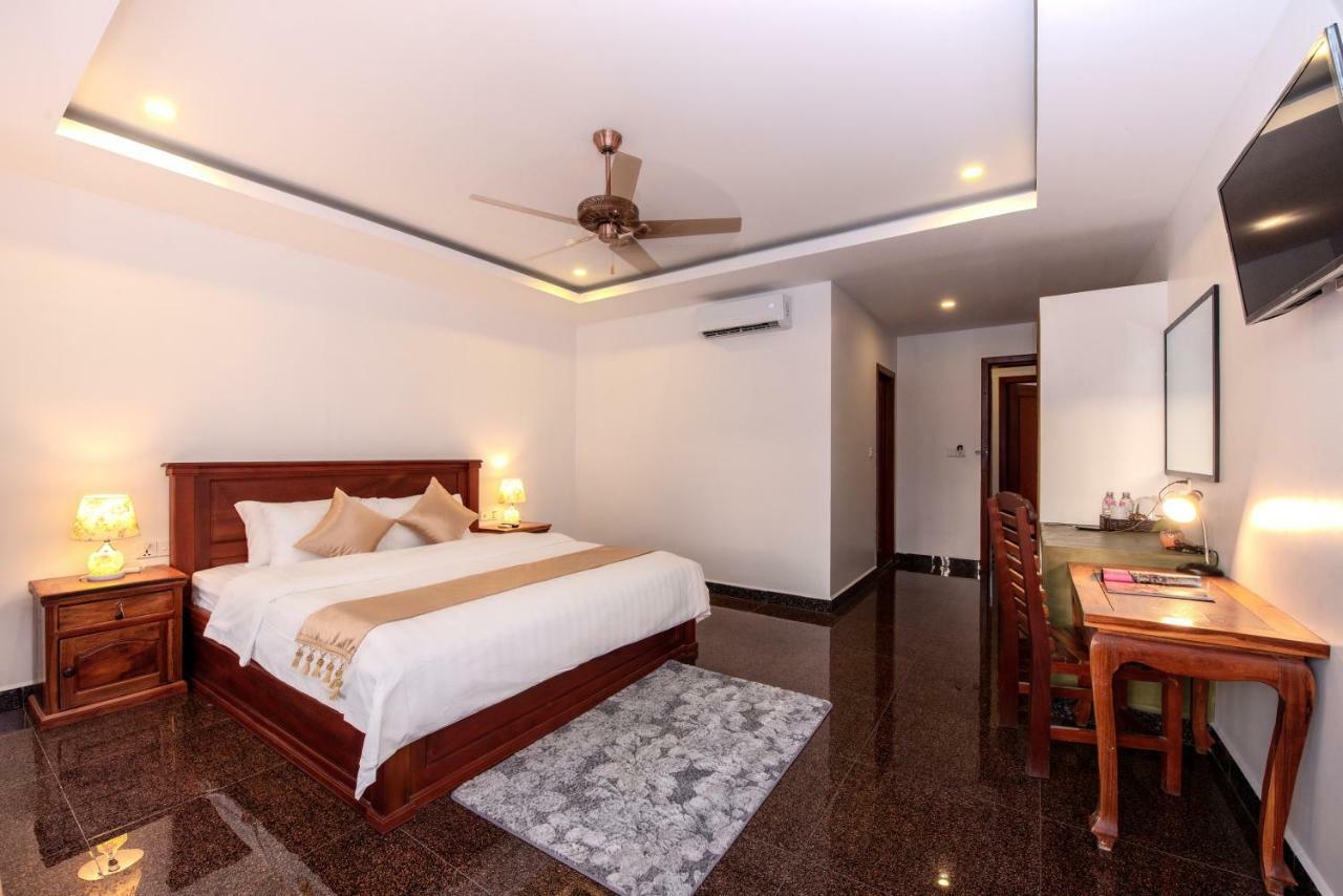 The Unique Angkor Villa Siem Reap Exteriör bild
